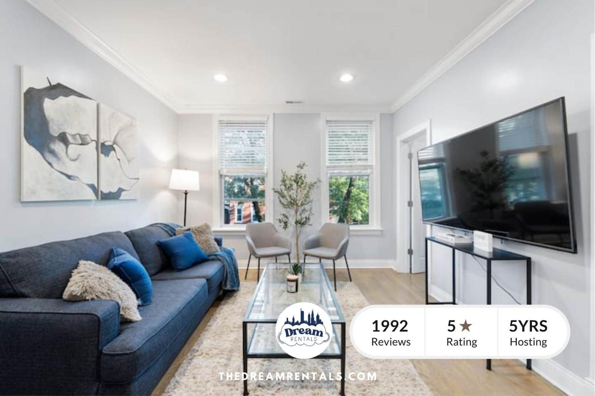 Stylish 2Br Urban Retreat In River West Чикаго Екстериор снимка